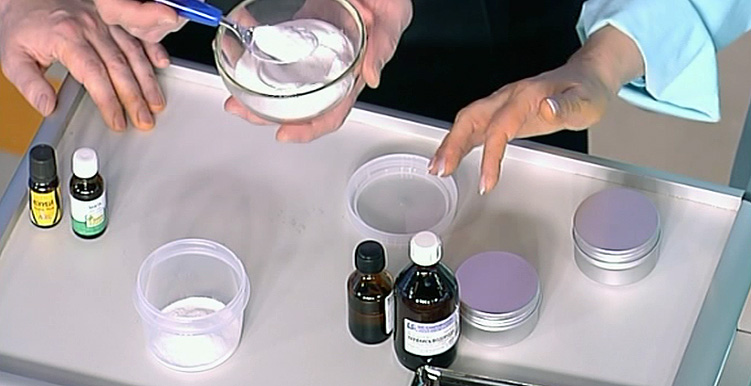 Как сделать зубную пасту в домашних условиях своими руками